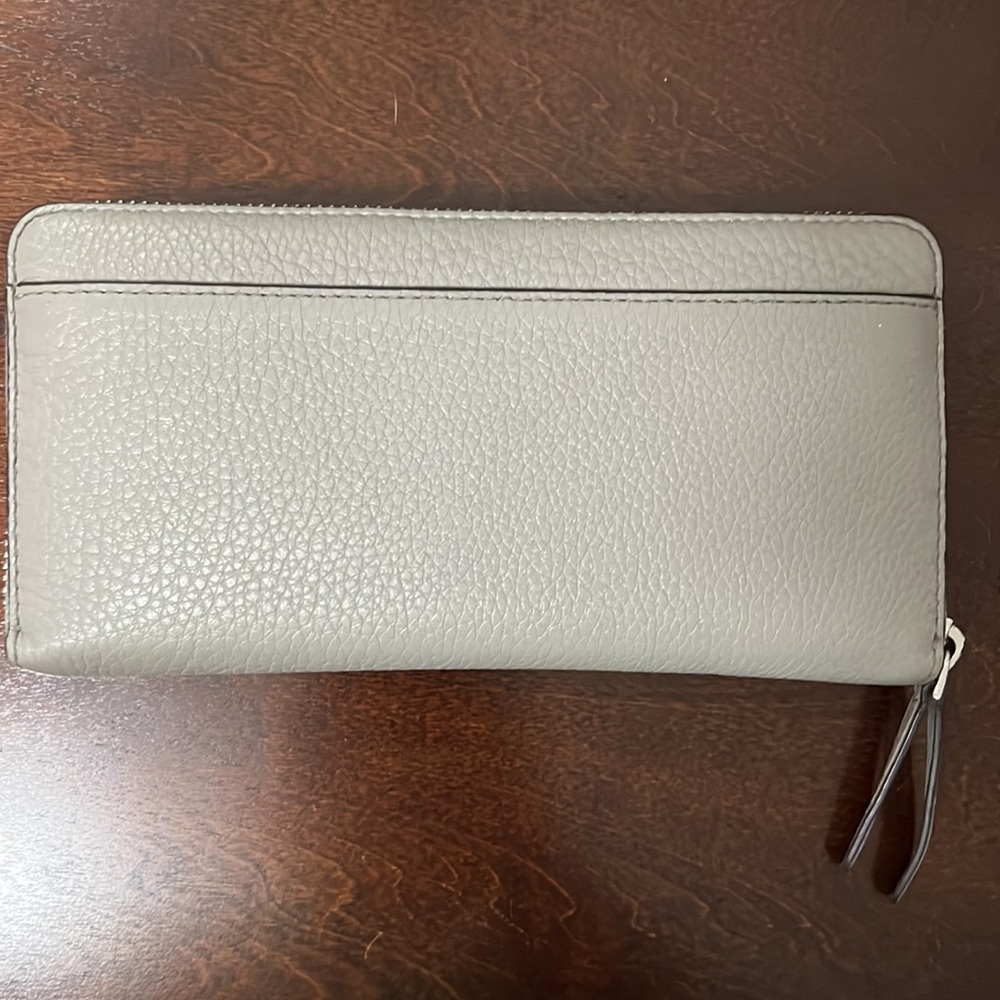 Kate Spade Wallet - Picture 2 of 3